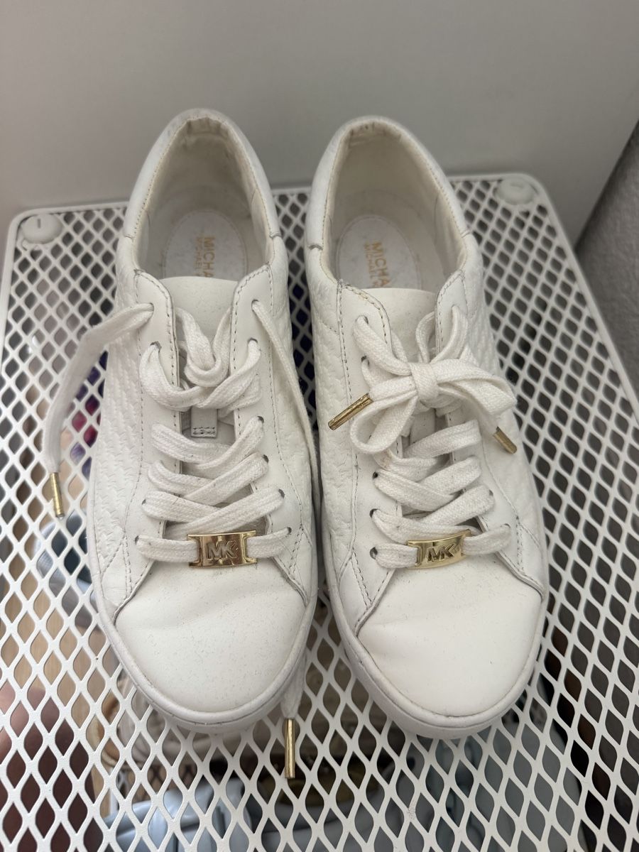 Michael Kors Scarpe da donna: Michael Kors Sneakers – Usato da Oberuzwil venduto da sandramal_29