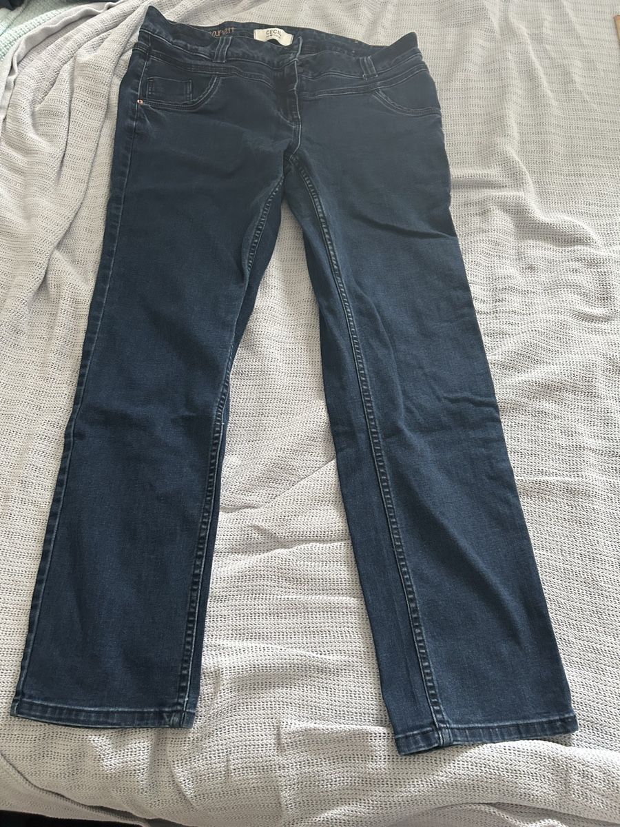 Cecil Jeans: Robuste Jeanshosen – Usato da Rüti ZH venduto da Masken