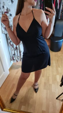Schwarzes Sommerkleid Neckholder Gr. 40 sexy elegant