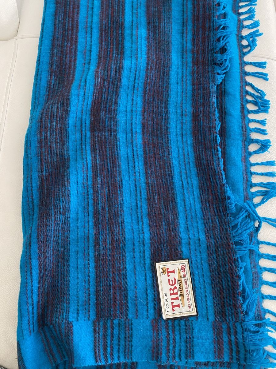 Foulard & Sciarpe: Wolle grosse Schal – Usato da Opfikon venduto da Luis144 5