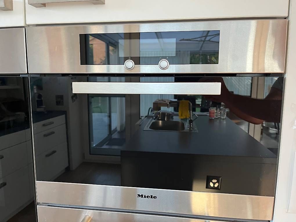 Elettrodomestici da cucina: Miele Einbau-Dampfgarer (DG 4060) – Usato da Knonau venduto da meierurs