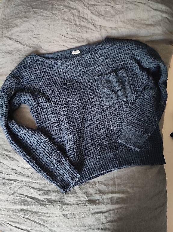 Maglioni & Felpe: Dunkelblauer weicher Wollpullover – Usato da Zürich venduto da brendlerb 2