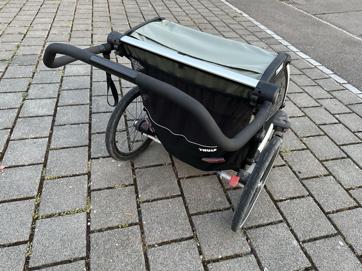 Thule Rimorchi: Thule Chariot Lite child trailer + bicycle attachment + flag – Usato da Nürensdorf venduto da bit_2xml 1