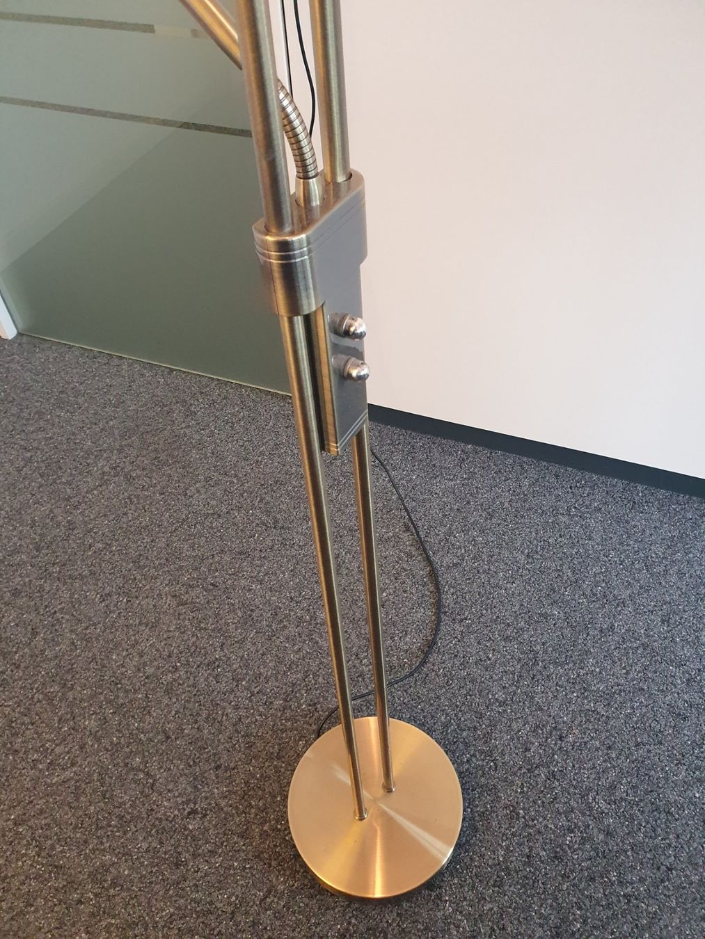 Lampes: Stehlampe – D'occasion à Triesen par platzproblem1 4