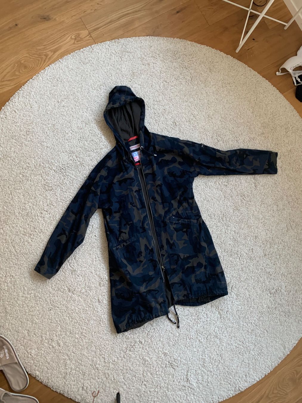 Giacche: Herbstjacke mit Camouflage-Muster – Usato da Binningen venduto da lea_5mf8 2