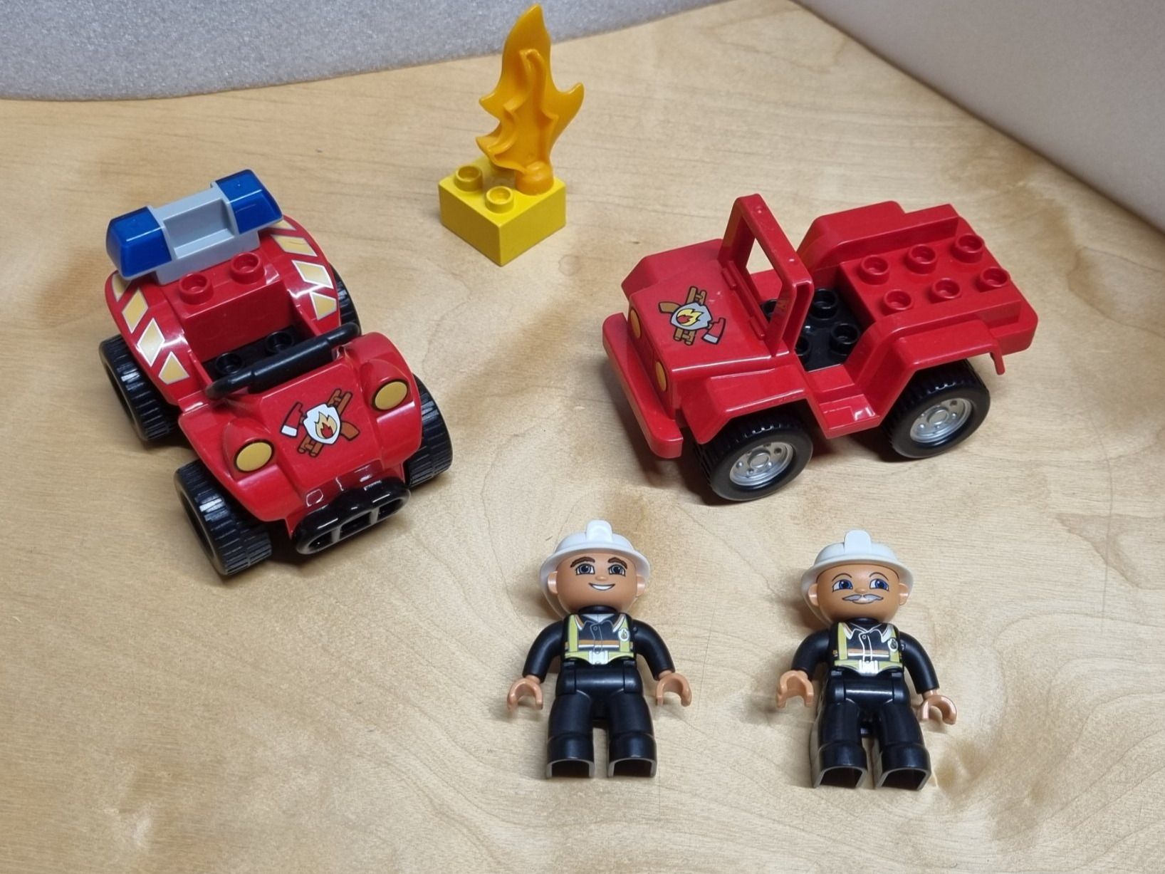 Lego Kit di costruzioni: LEGO Duplo Firefighter with Quad – Usato da Basadingen venduto da tot_59zf