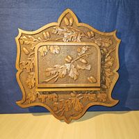 Antike Holz-Wandzeitungshalter/Briefablage mit Eichenlaub