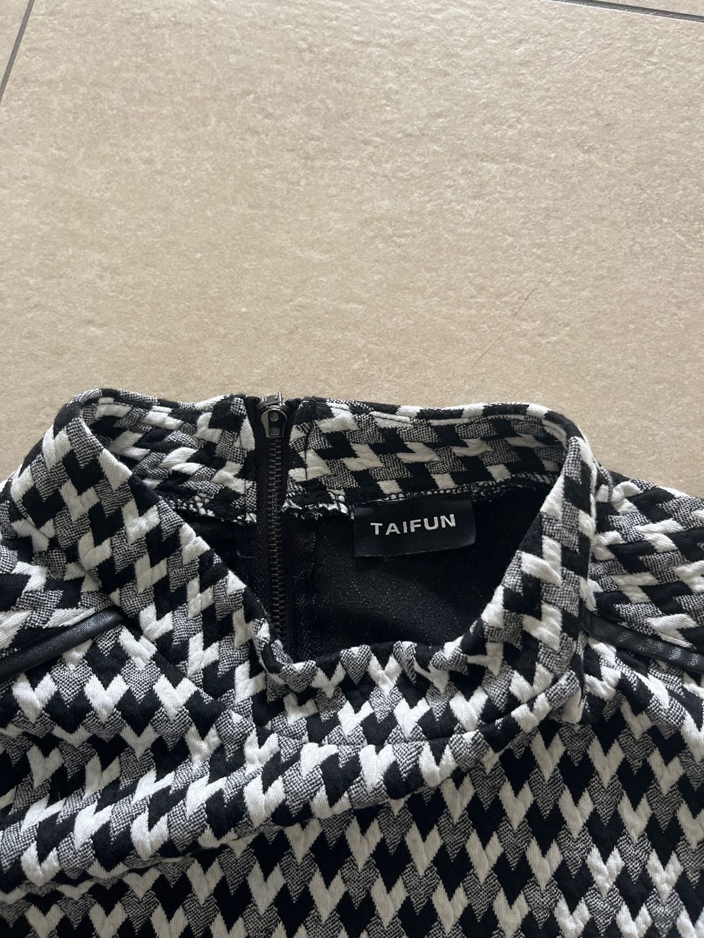Maglioni & Felpe: Pullover Taifun – Usato da Roggliswil venduto da Eishockeygirl 1