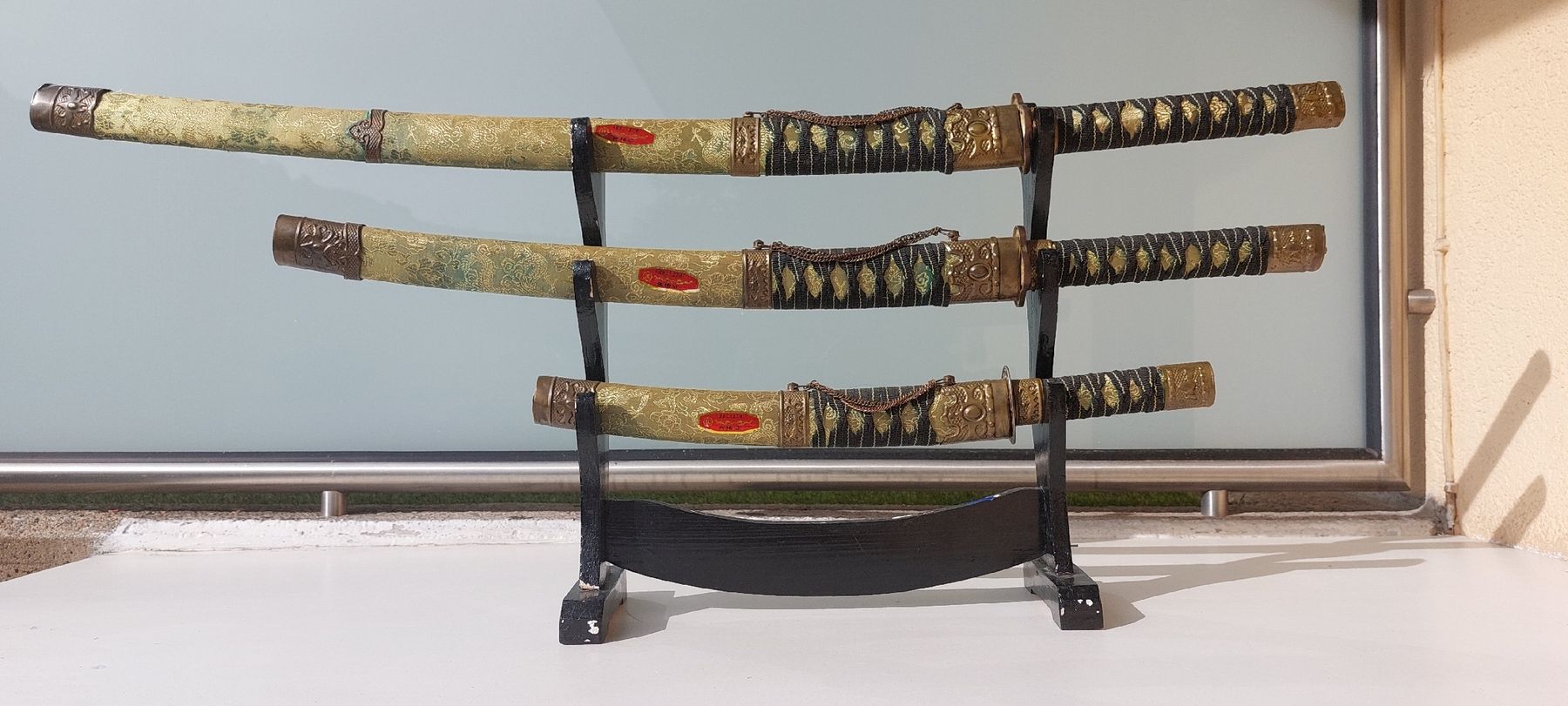 Toutes les décorations: Set Katana Samurai con Stativo – D'occasion à Caslano par nes_l6sh 3