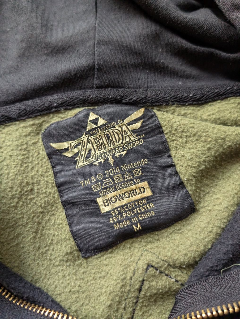 Maglioni & Felpe: Zelda hoodie Jacke – Usato da Alpnach Dorf venduto da sarah_birrer 1