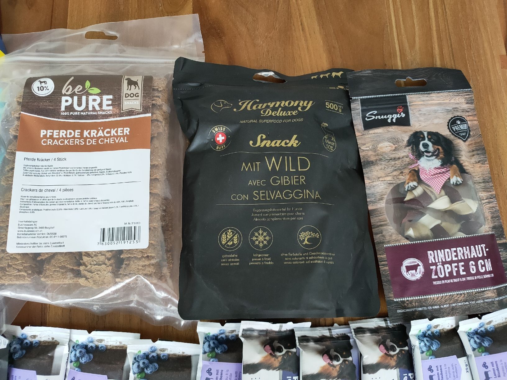 Futter: Hundefutter Leckerlis verschiedener Marken  – Neu und originalverpackt aus Flaach von Bobby777 1