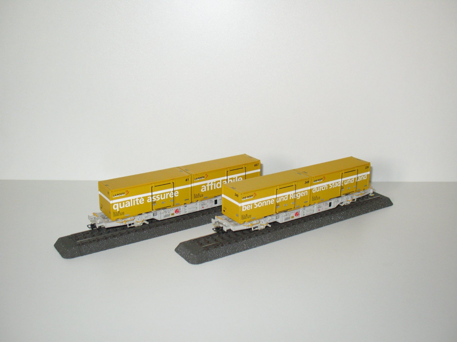 Liliput Modellini di ferrovie: SBB Containertragwagen-Set "Schweizer Post" / Liliput 240042 – Usato da Ettiswil venduto da Caapraibex 1