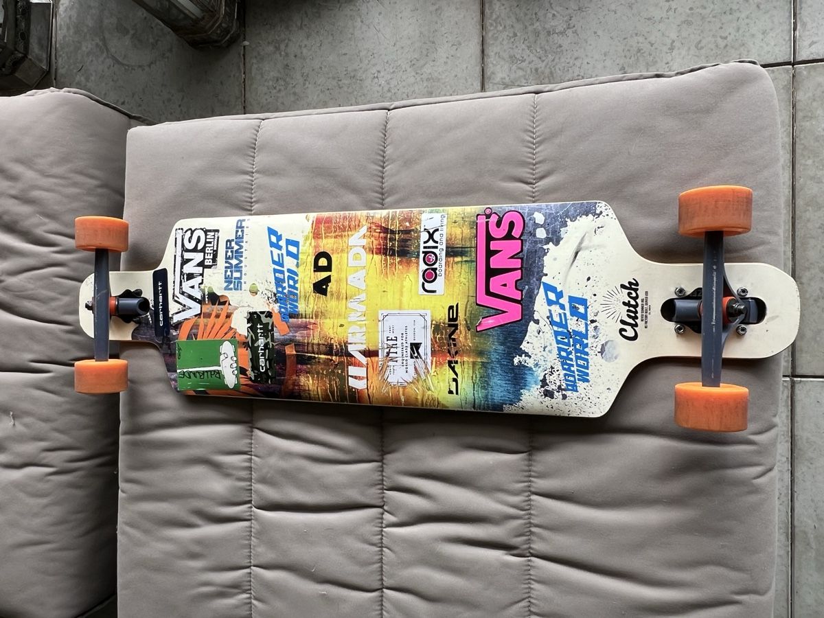 Skateboards: Longboard Skateboard Bolzen&Clutch – Gebraucht aus Herrliberg von kevinvizner 1
