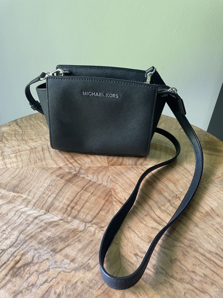 Michael Kors Borse: Borsa a tracolla Michael Kors originale – Usato da Avegno venduto da ReVibeRachele