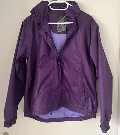 Lila Regenjacke von Trevolution, Grösse 38, Top Zustand!