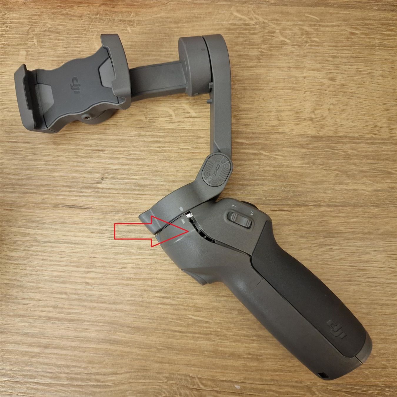 DJI Staffe: Gimbal DJI Osmo Mobile 3 – Usato da Yverdon-les-Bains venduto da rogi80 1
