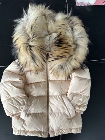 Moncler rosa taglia 9 mesi 