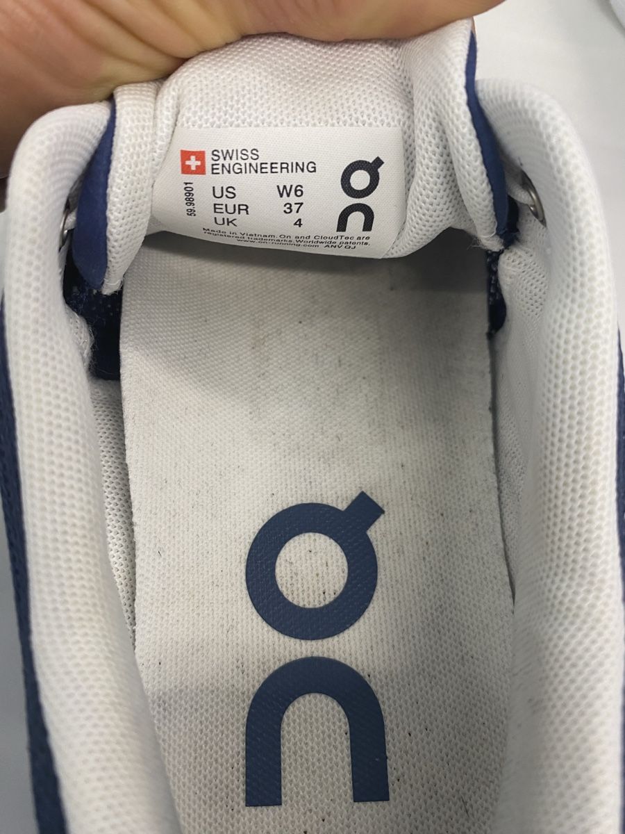 On Scarpe da donna: Basket bleue ON - 36 – Usato da Granges -Paccot venduto da Titi_1978 3