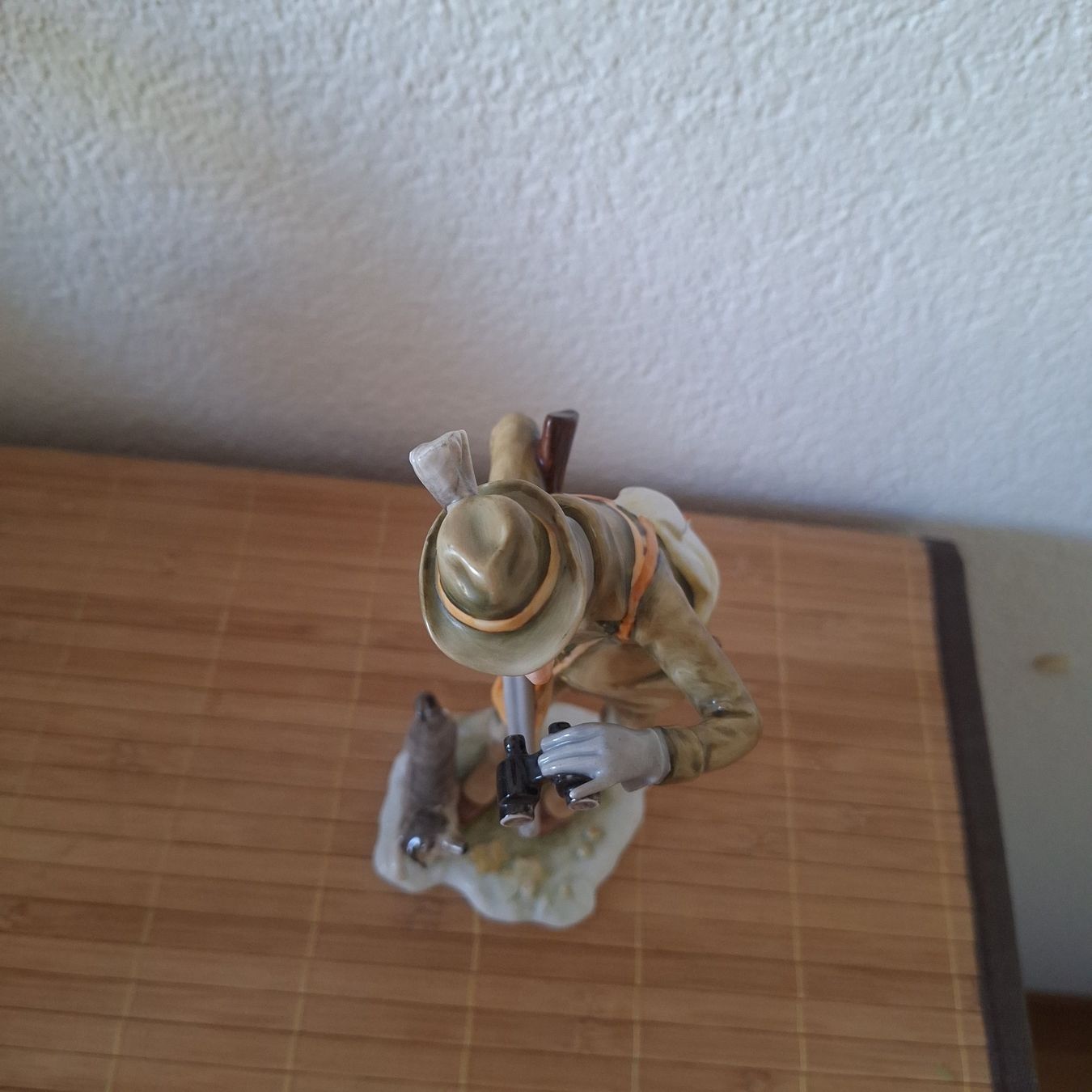 Statuette: Alka, Porzellan Figur, Jäger – Usato da Winterthur venduto da ric_rl7n 8