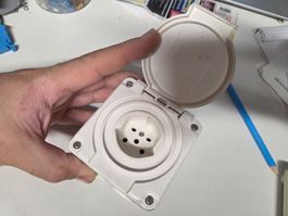 NAP T15 Steckdose 400v Feller weiss AP
