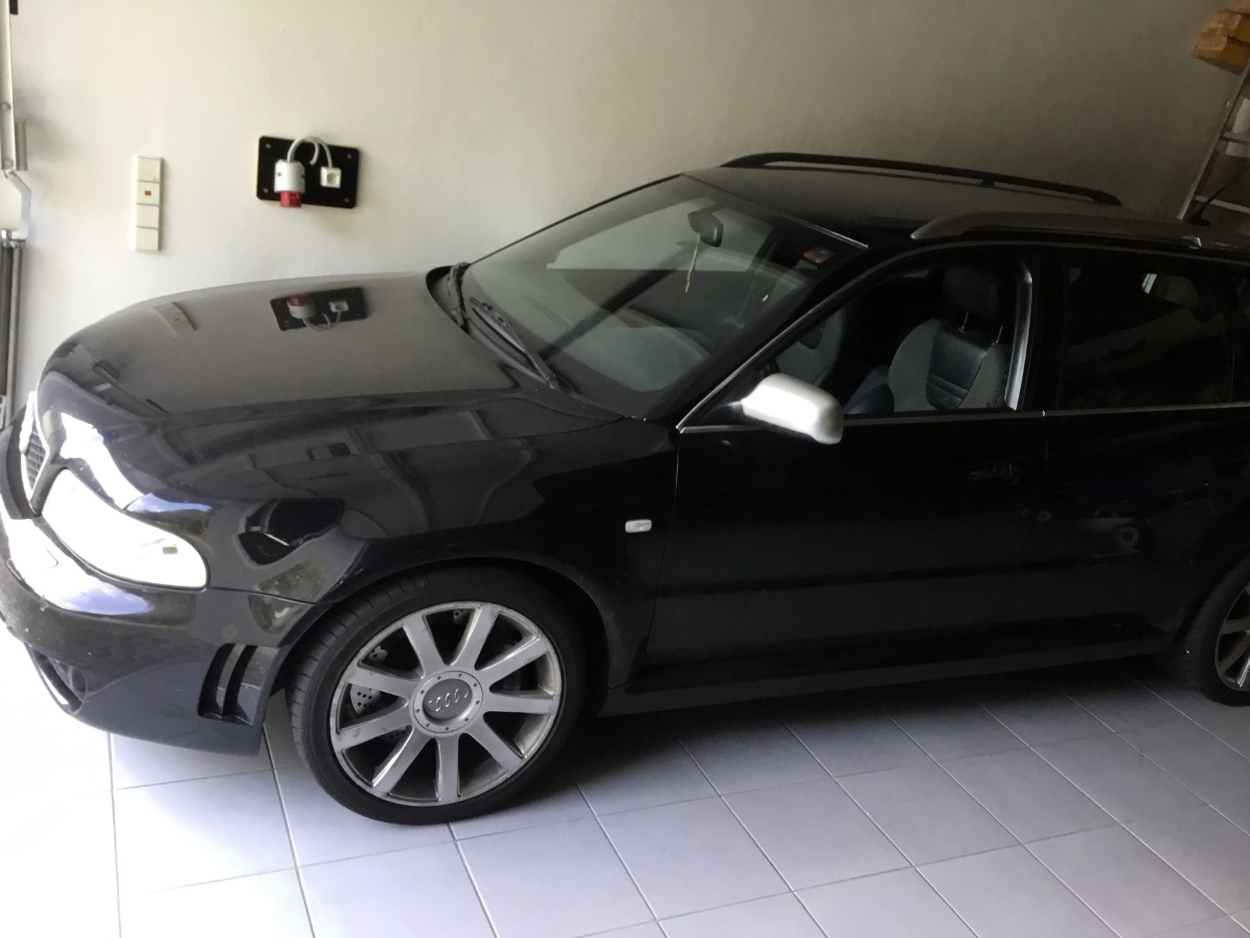Audi Automobili: Audi Rs4 b5 – Usato da Couvet venduto da Saint-Jean-de-Luz700 3