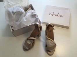 Scarpe CHIC con tacco - nuove - 36