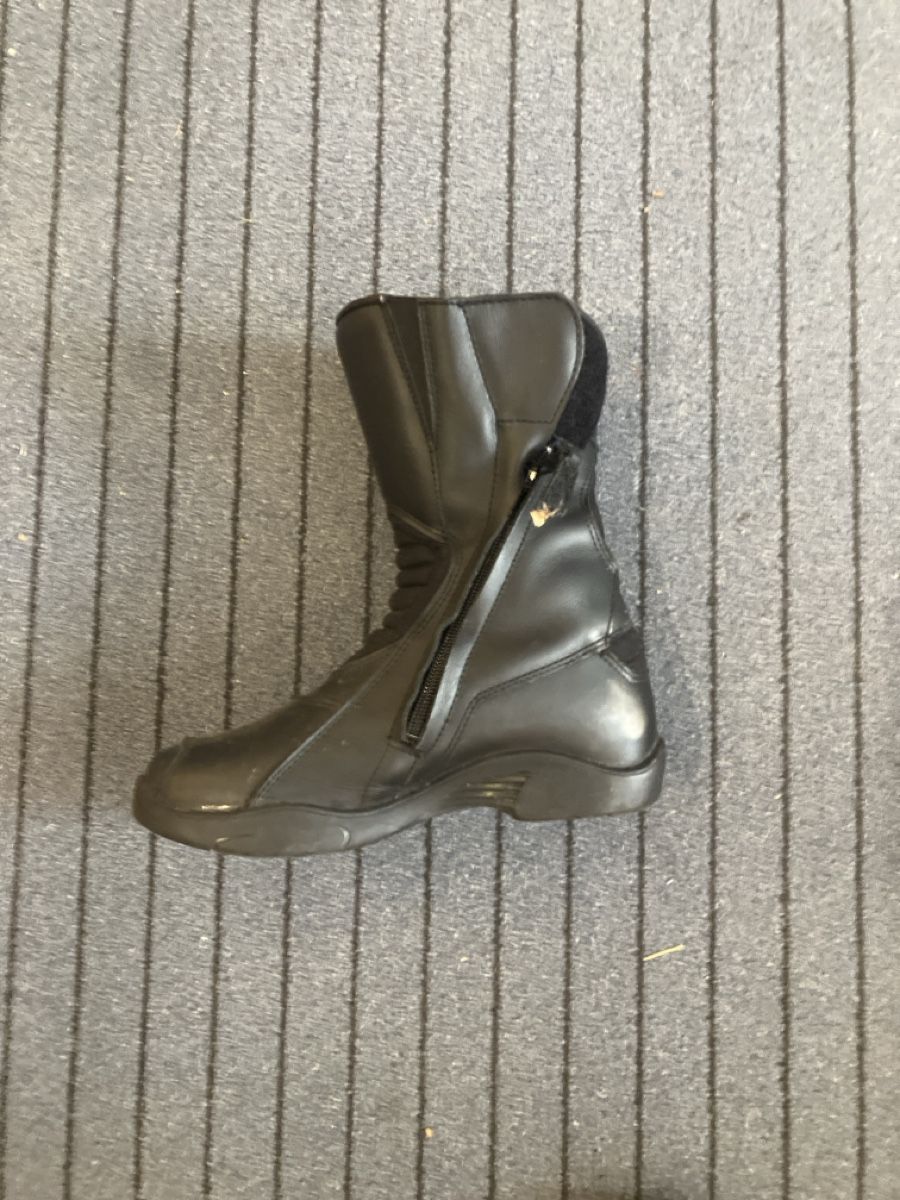 Scarpe da uomo: Motoradschuhe – Usato da Erlenbach im Simmental! venduto da Simmentaler-Perlen 2