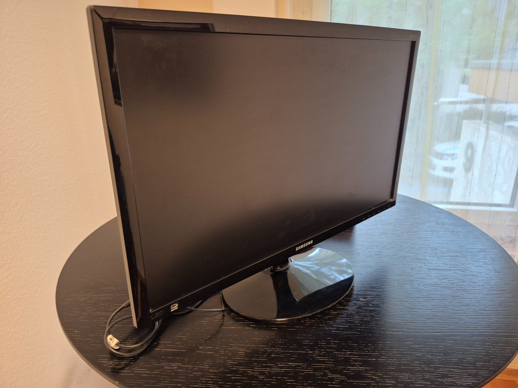 Samsung Monitor: Bildschirm Samsung 24 Zoll – Usato da Biel/Bienne venduto da Amylee01