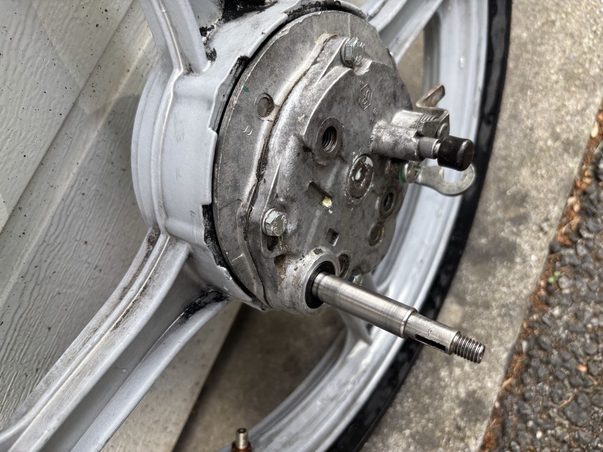 Piaggio Pneumatici & Ruote complete: Piaggio Si Ciao Bravo Räder  – Usato da Trübbach venduto da U81 1
