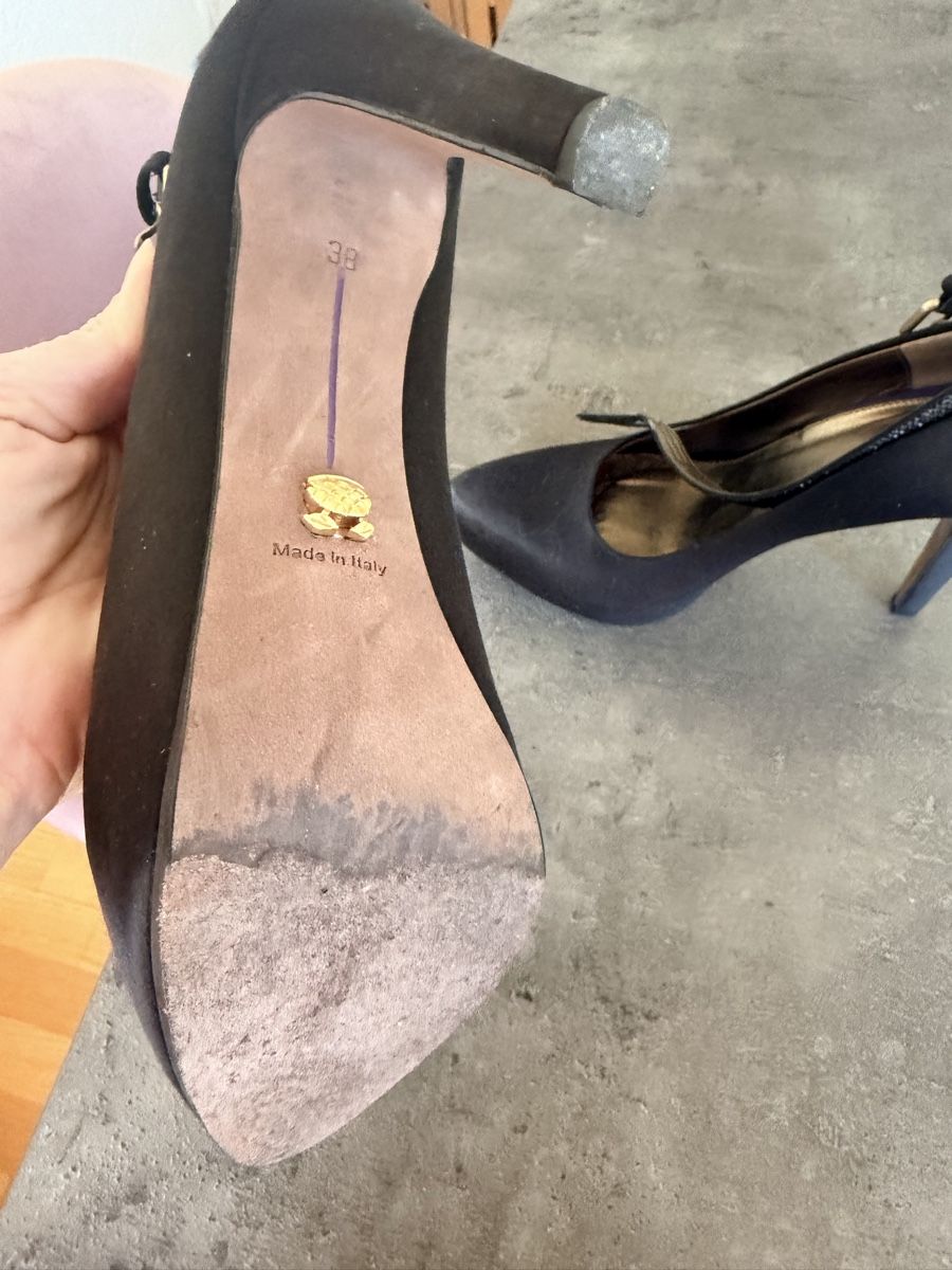 Navyboot Scarpe da donna: Elegante schwarze  Navyboot Pumps Gr. 38 – Usato da Winterthur venduto da Colorada13 2