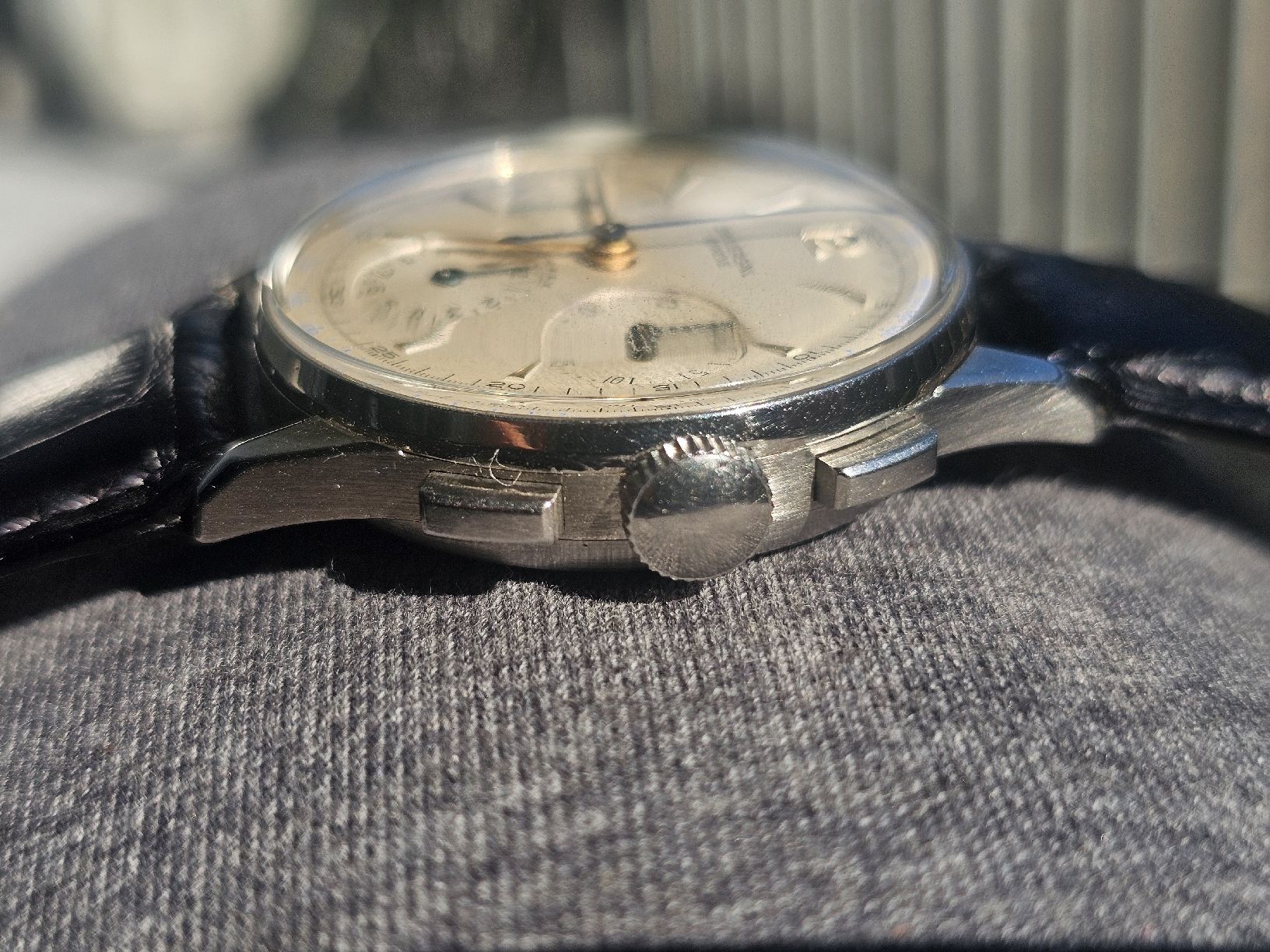 Universal Genève Orologi: Wunderschöne Universal Geneve Compax Chronograph  – Usato da Uitikon-Waldegg venduto da pkieni3 4