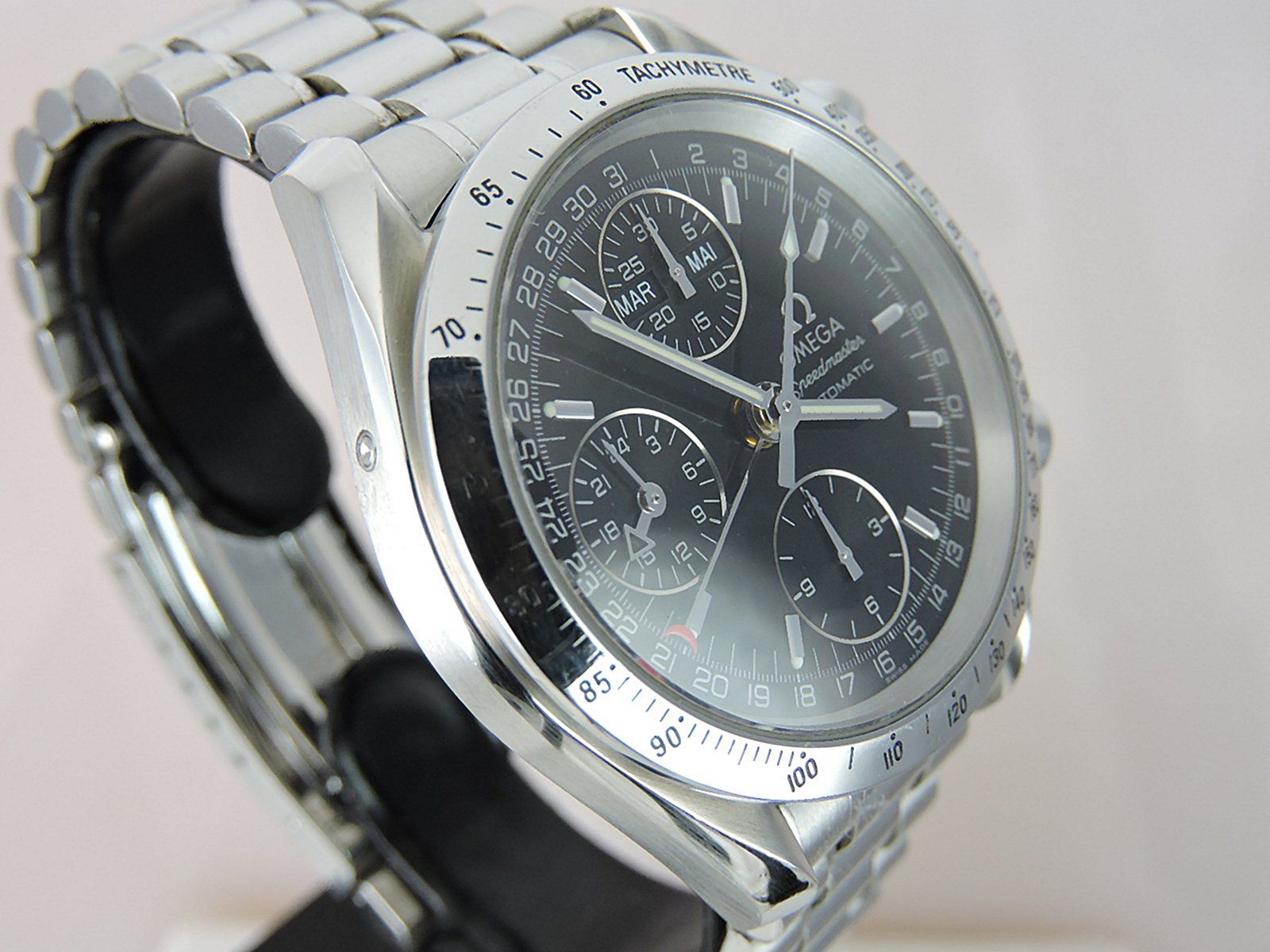 Omega Orologi: 1997 Omega Speedmaster Day-Date Chronograph - Serviced – Usato da Bern venduto da Vintage-Oyster 4