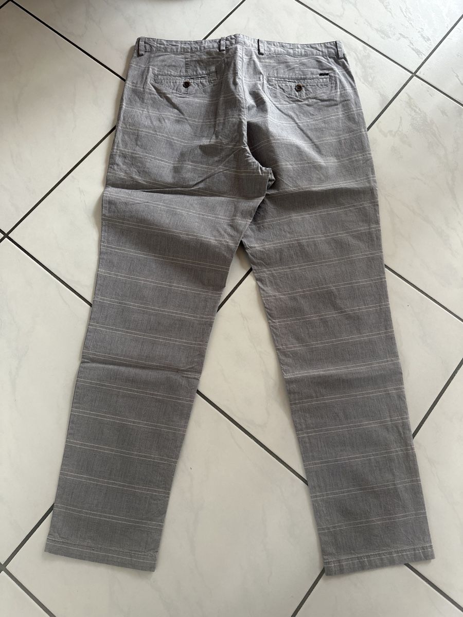 S.Oliver Pantaloni: S. Oliver Black Label Stoffhose grau Gr. 52 – Usato da Wileroltigen venduto da torro11 3