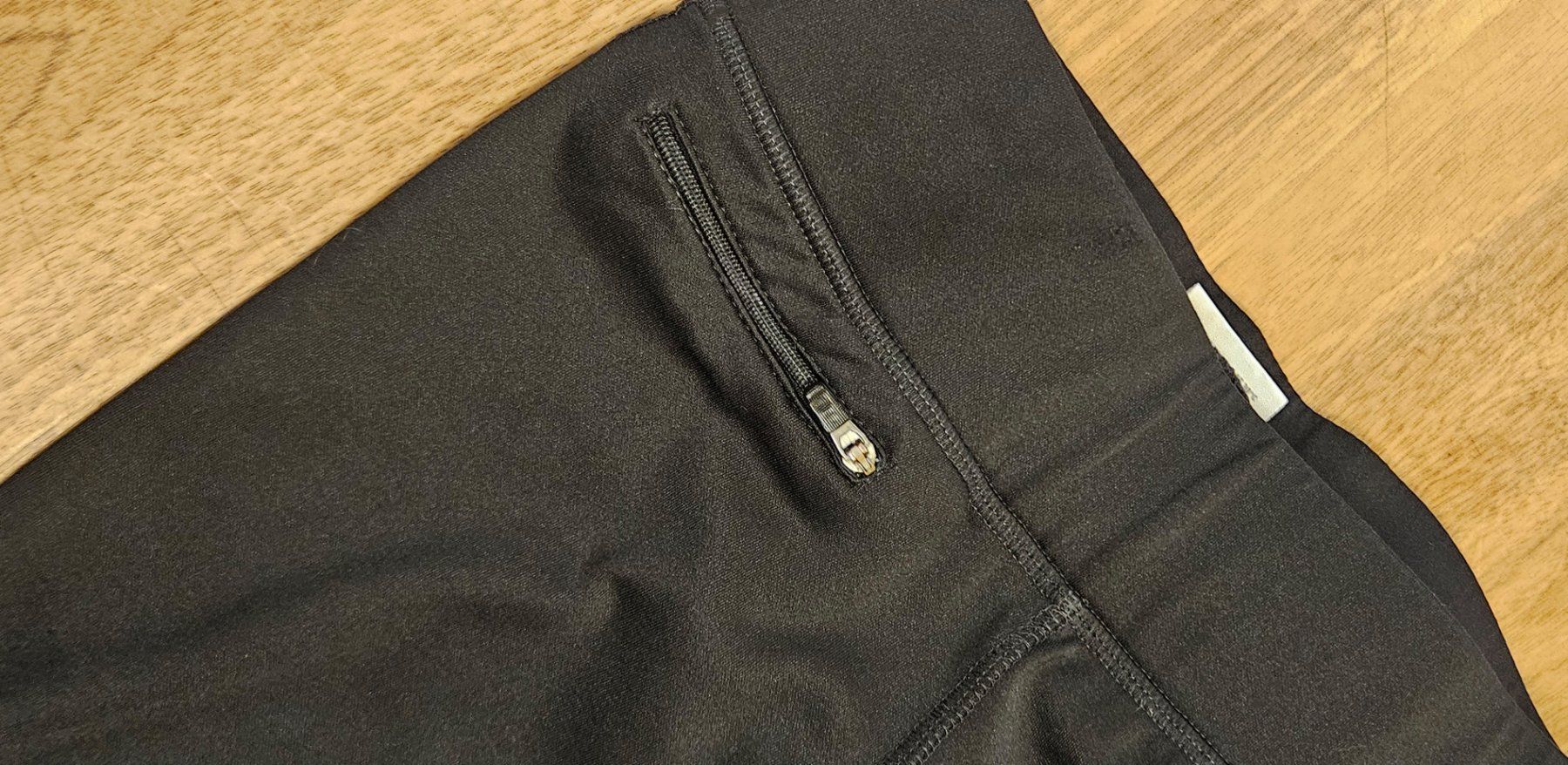 Pantaloni: Reithose für 16-jährige – Usato da Luzern venduto da bablakada 1