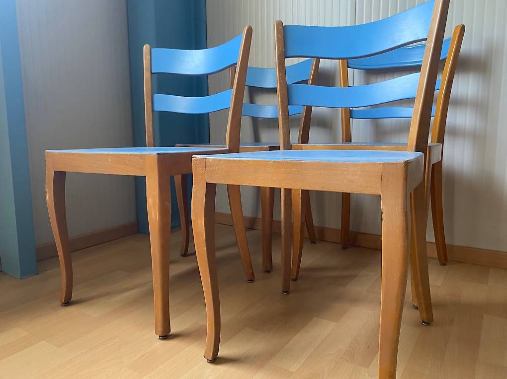 Chaises: 4 chaises bleues en bois – D'occasion à Chamoson par a_laroyale 3