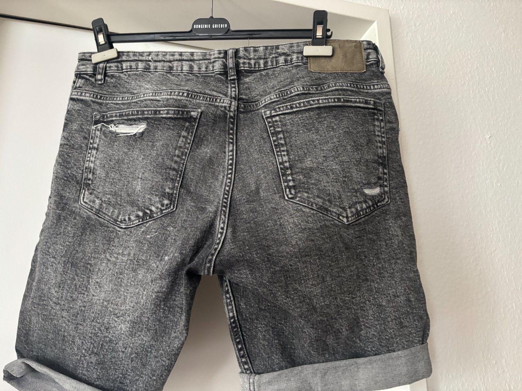 Pull&Bear Jeans: PULL&BEARJeans Shorts Gr.EUR 44 (7) – Usato da Wallisellen venduto da ASZT 2