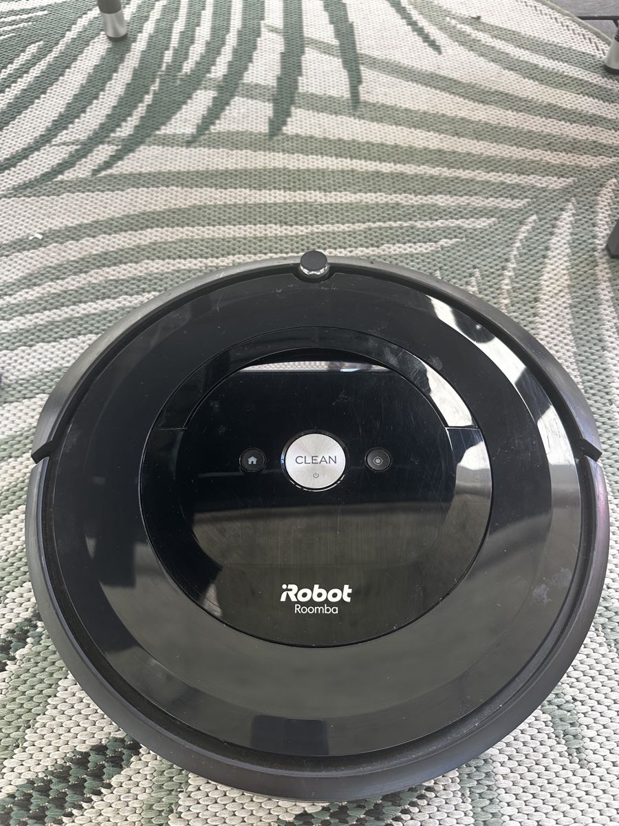 Irobot Aspirapolveri & Accessori: Saugroboter iRobot Roomba i5 gebraucht – Usato da Horgen venduto da jul_pc5g