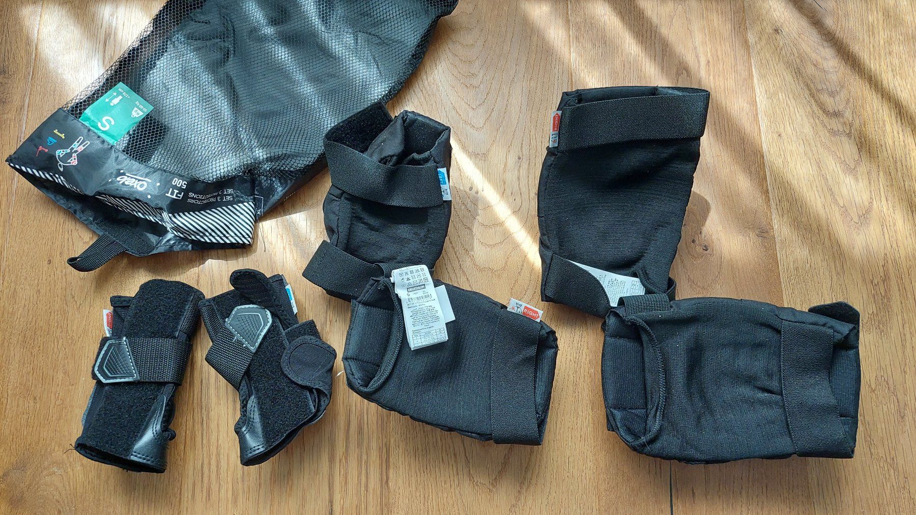 Decathlon Protezioni & Imbottiture: Protections roller : poignets, coudes, genoux - ÉTAT NEUF – Nuovo e nell'imballaggio originale da Grandson venduto da Dobbyl 2