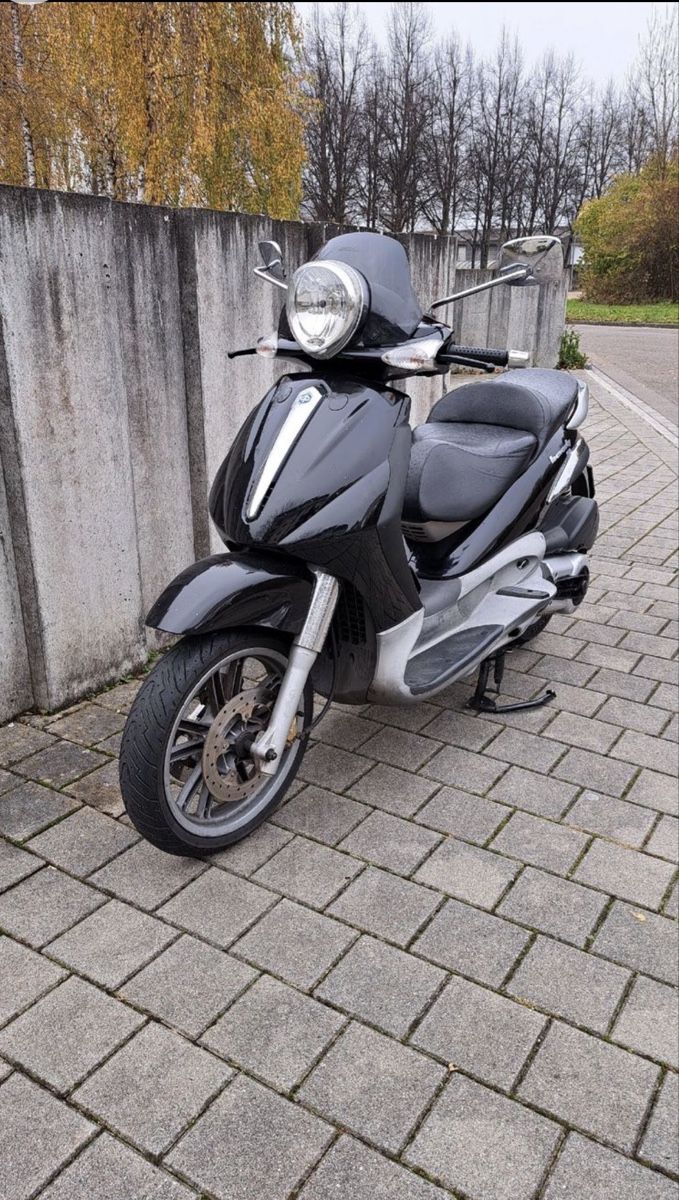 Piaggio Scooter: Roller Beverly 500ccm schwarz – Difettoso da Haag (Rheintal) venduto da 2026Top 1