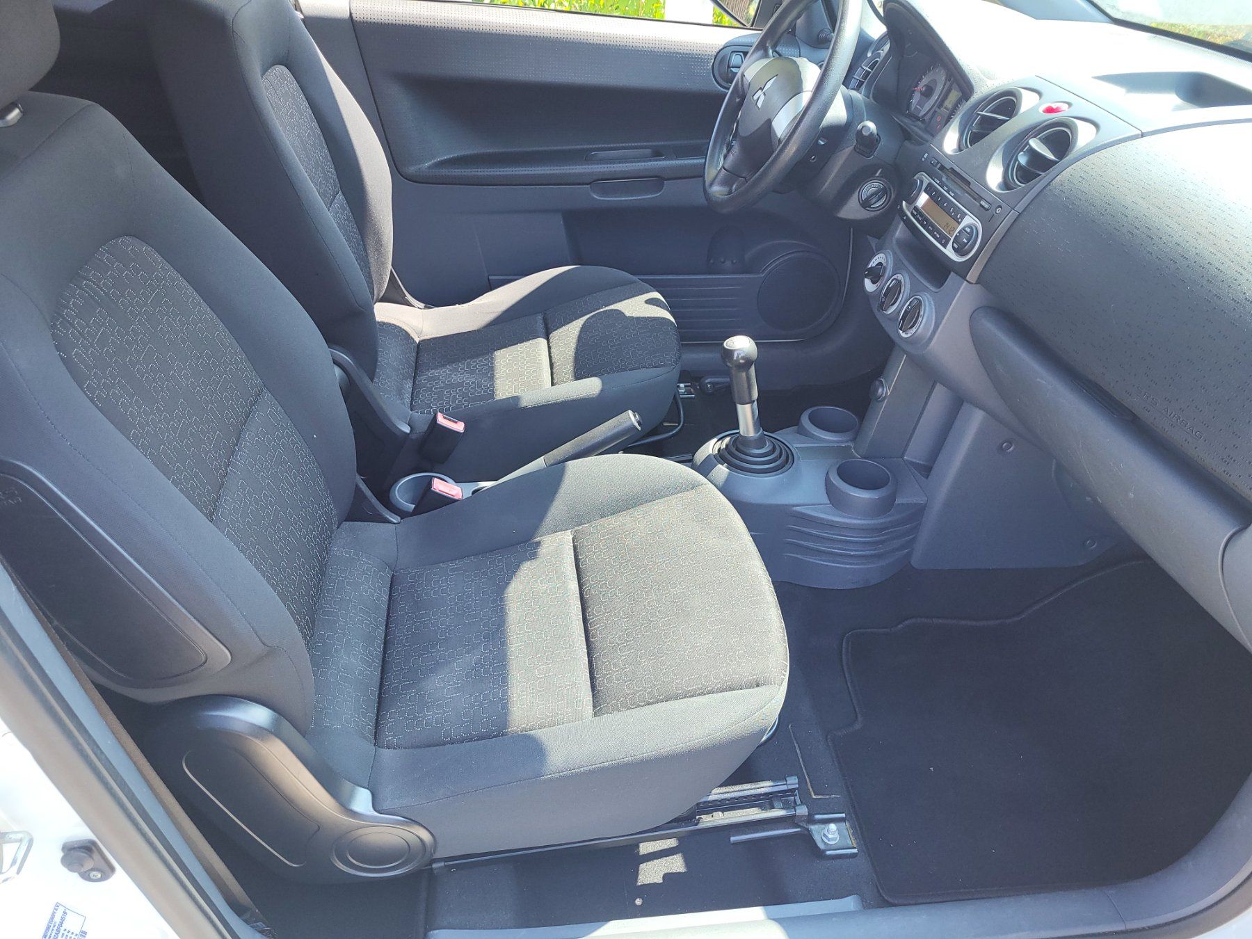 Mitsubishi Autos: Sparsamer Mitsubishi Colt 1.1l – D'occasion à DAGMERSELLEN par rli_pzg6 3