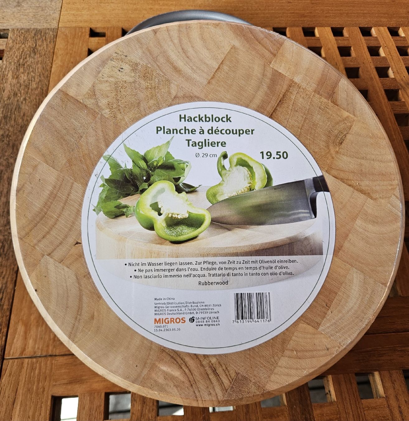Migros Piatti di portata: Schneidebrett / Hackblock (2 Stück) – Nuovo e nell'imballaggio originale da Eglisau venduto da ixia_ixia 1
