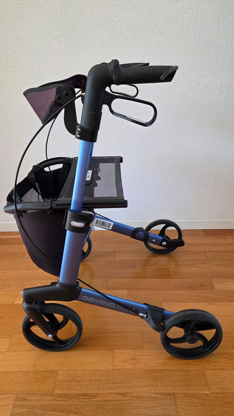Aides à la marche: Rollator Gemino 30 – D'occasion à Birmensdorf ZH par Mungg03 1