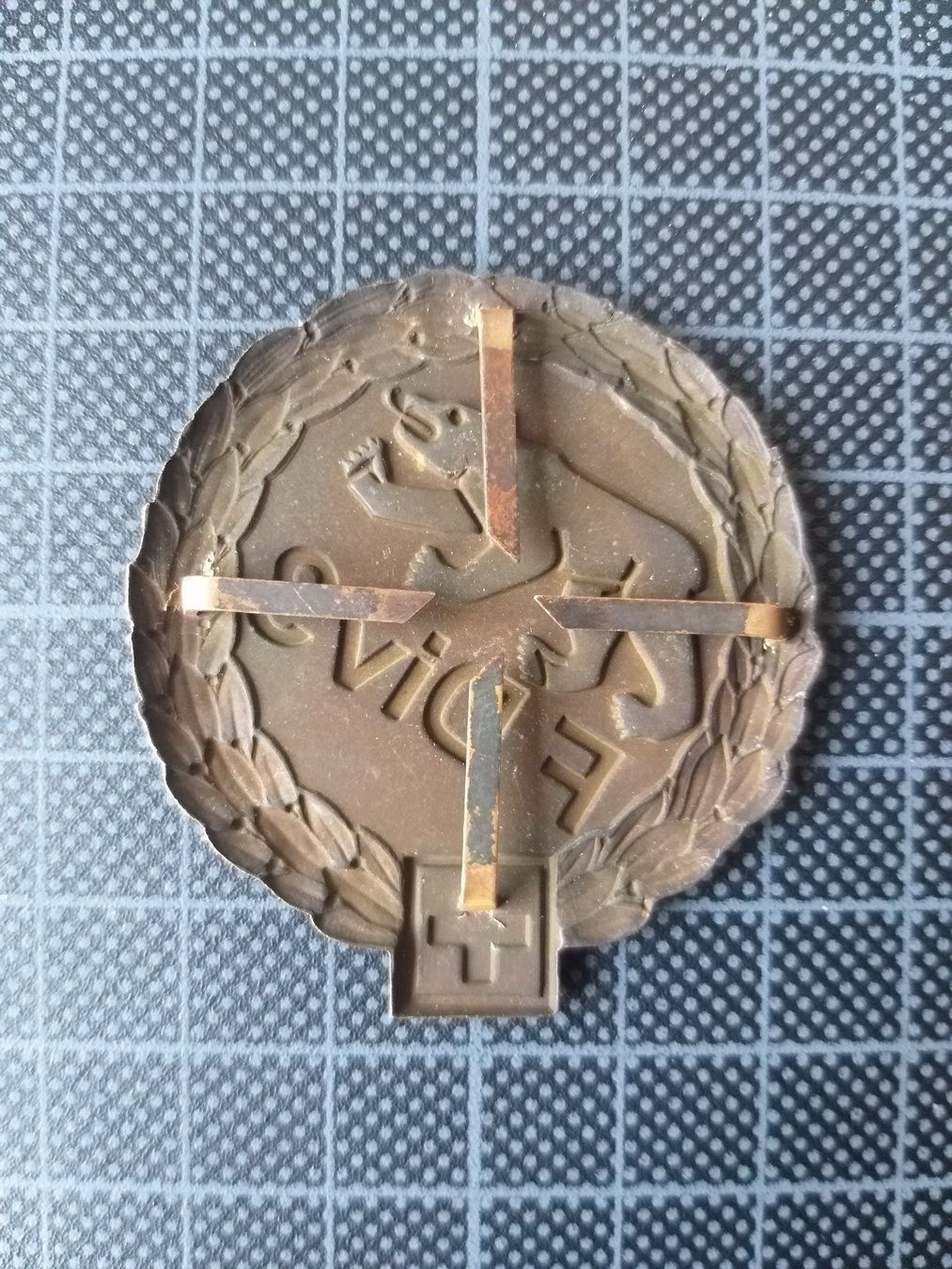Placchette & Badge: Béretemblem Felddivision 3 Variante 2 – Usato da Bauma venduto da SwissMilitaria 1