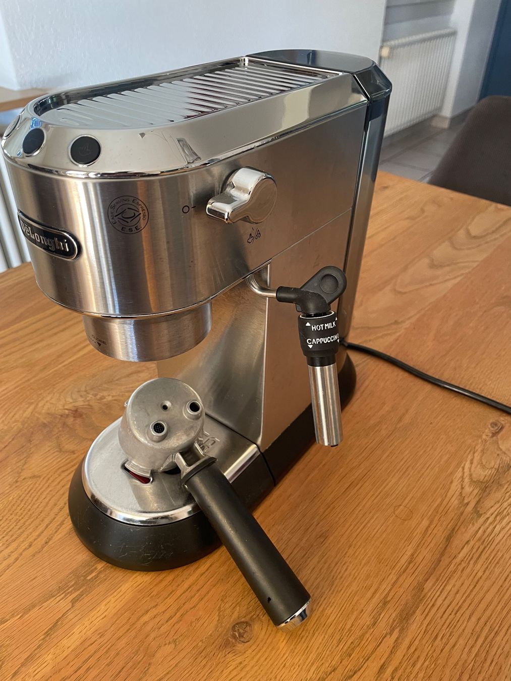 De'Longhi Macchine per caffè & Macchine per espresso: Delonghi Dedica – Usato da Buchs AG venduto da Noah148 4
