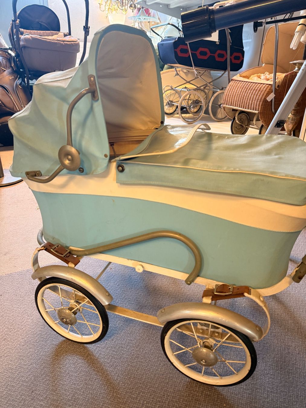 Carrozzine: Poussette ancienne 2, vintage – Usato da St-Maurice venduto da antikdestok 1