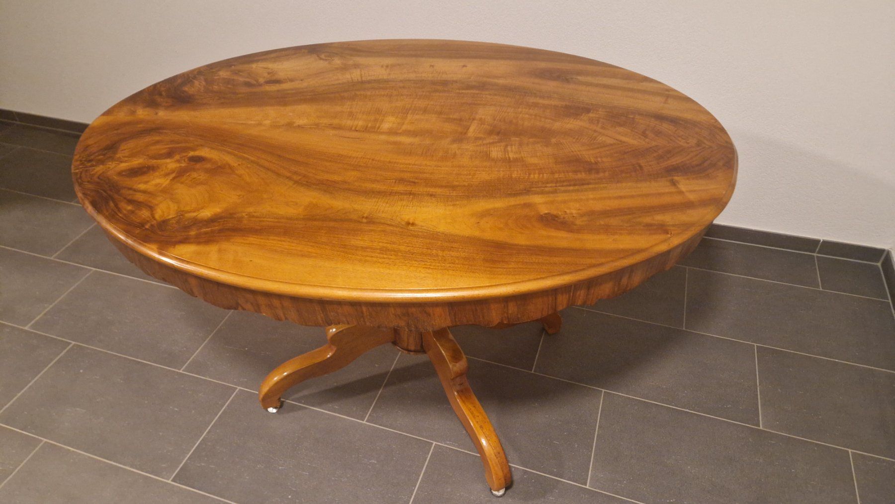 Tavoli: Eleganter ovalerTisch (ca. 1900) – Usato da Meikirch venduto da Nettee 1