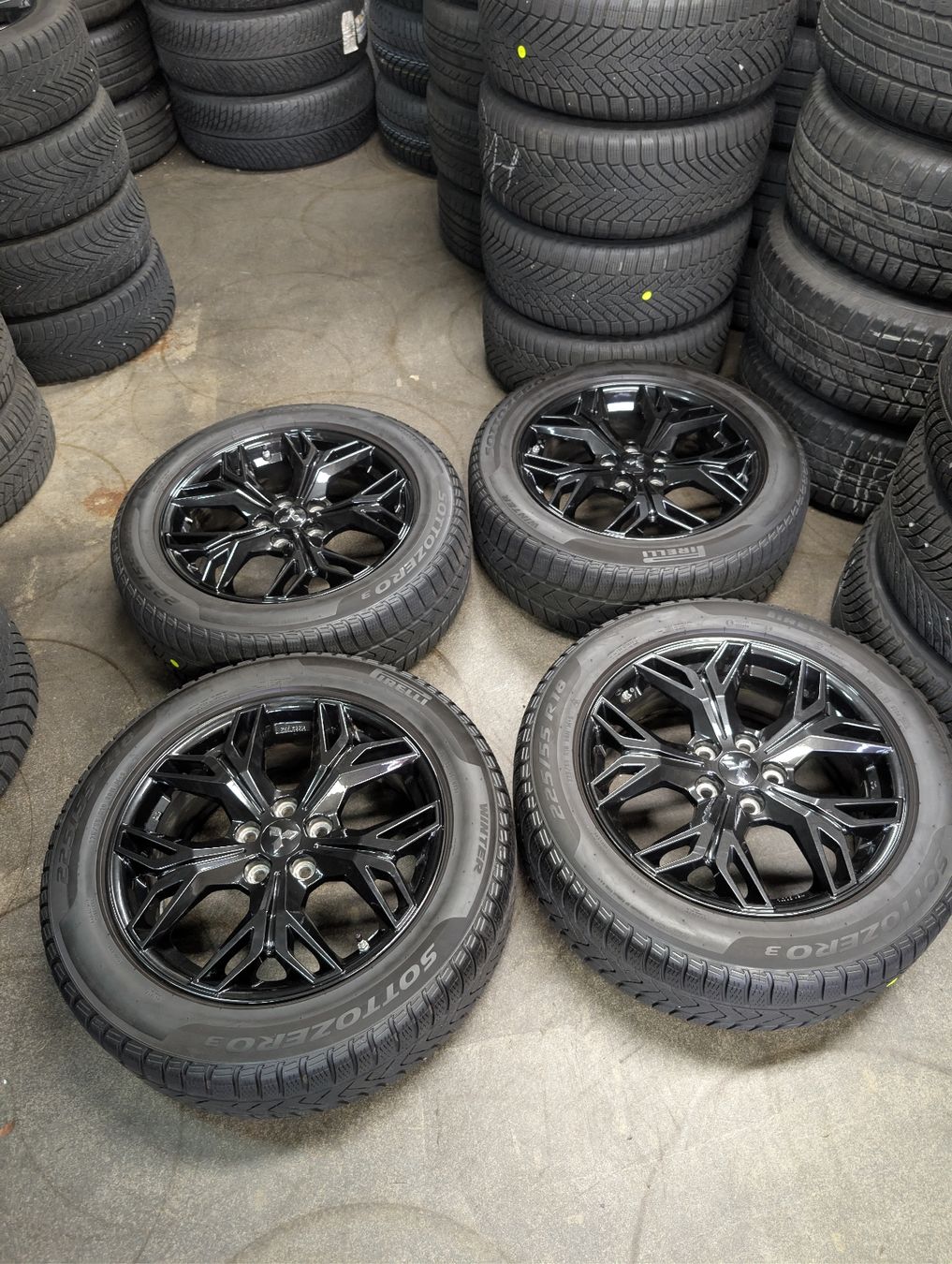 Jantes: Mitsubishi Felgen  – Neuf (Voir description) à Dürrenäsch par Pneu-Idris
