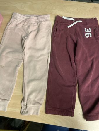 2 H&M Jogginghosen rosa  & bordeaux Gr 110