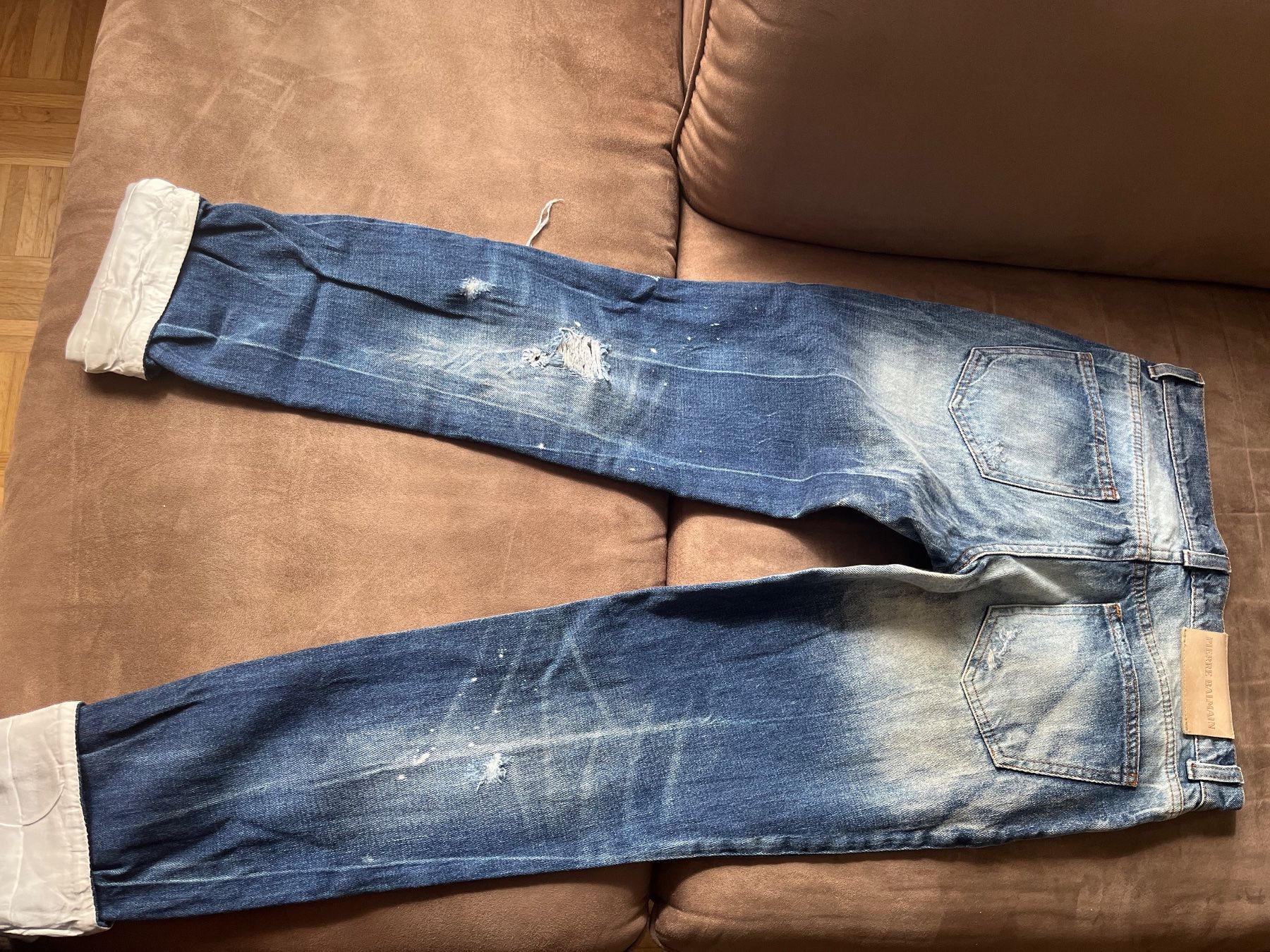 Balmain Jeans: Balmain – D'occasion à Brugg AG par Ljubinka0410 2