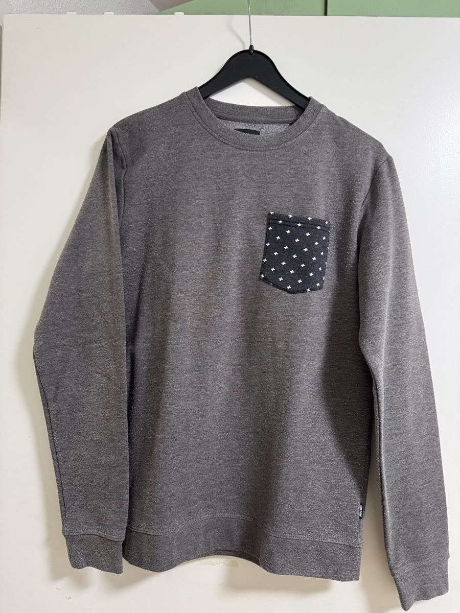 Pullover & Sweatshirts: Sweatshirt 2 Stück Gr M – Gebraucht aus Küsnacht ZH von IrischkaB